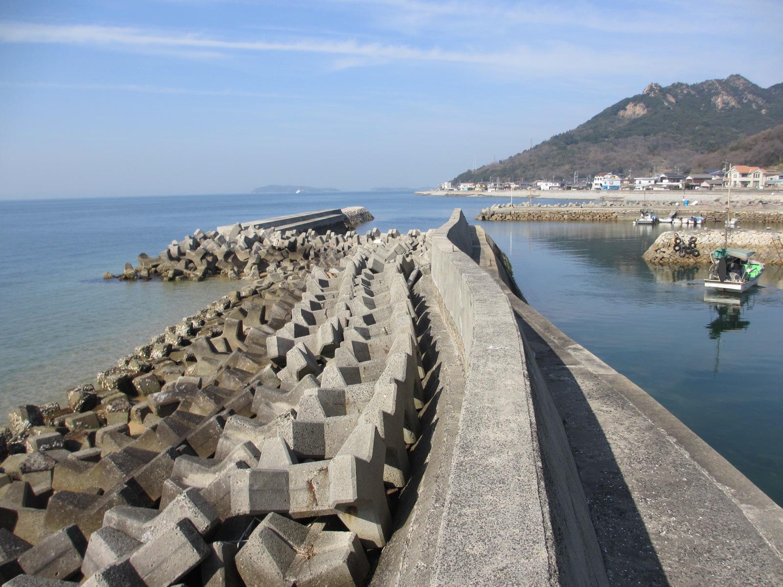 岡山県の釣りポイント,小豆島戸形漁港